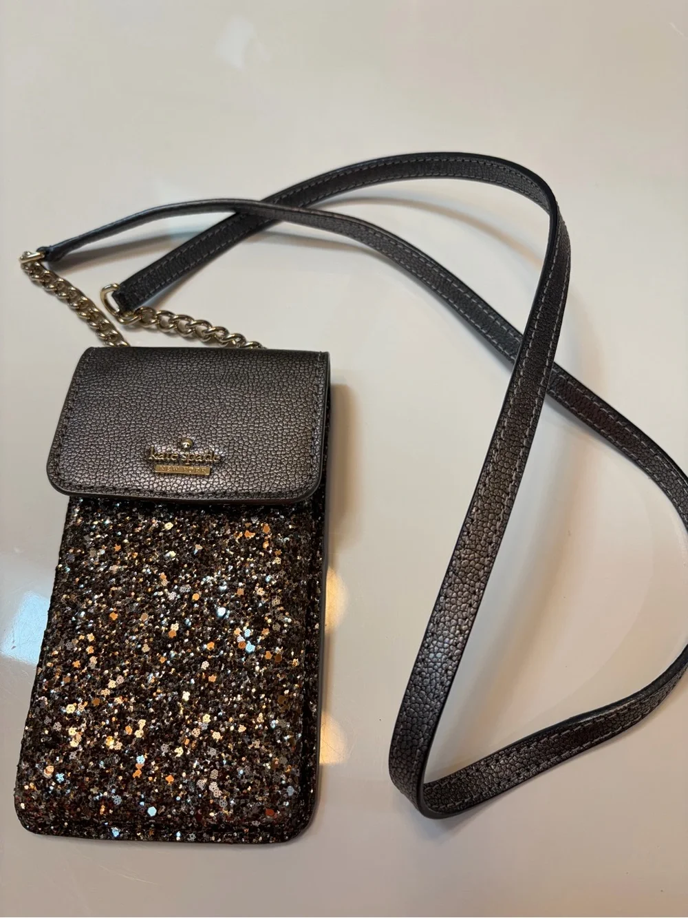 #792 kate spade Metallic Charcoal Pebbled Leather Phone Pouch with Glitter Trim